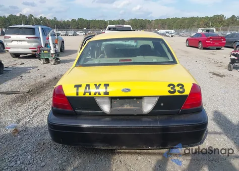 2007 Ford Crown Victoria Police/Police Interceptor z USA, uszkodzony, nr VIN 2FAFP71W57X134571